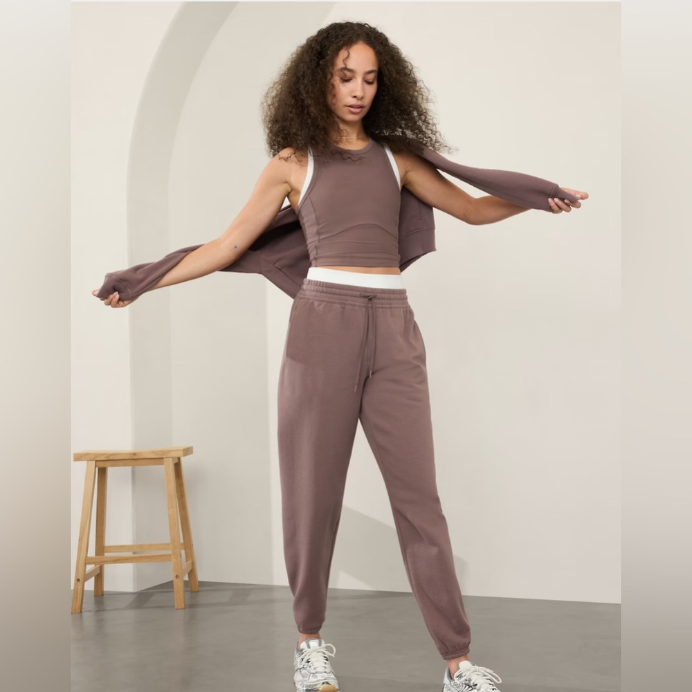 ATHLETA EASY FLEECE MID RISE JOGGER